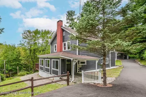 26-28 Neher St, Woodstock, NY 12498