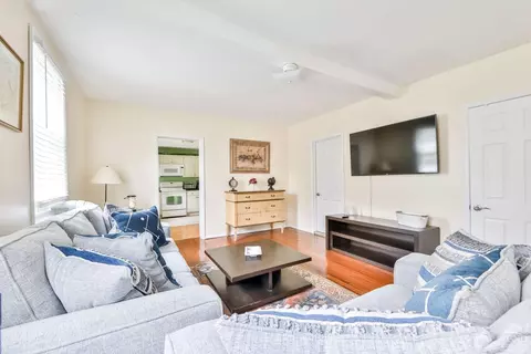 Living - 17 Mitchell Hollow Rd, Windham, NY 12496 photo 3 of 9