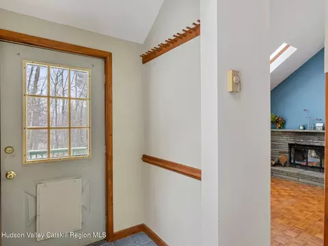 Entry Way - 652 Roaring Brook Ln, Highmount, NY 12441 photo 3 of 5