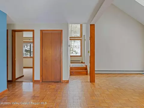 Entry Way - 652 Roaring Brook Ln, Highmount, NY 12441 photo 2 of 5