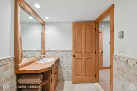 Bath - 22 The Loop, Windham, NY 12496 photo 5 of 7