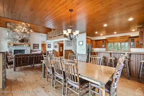 Dining - 22 The Loop, Windham, NY 12496 photo 1 of 4