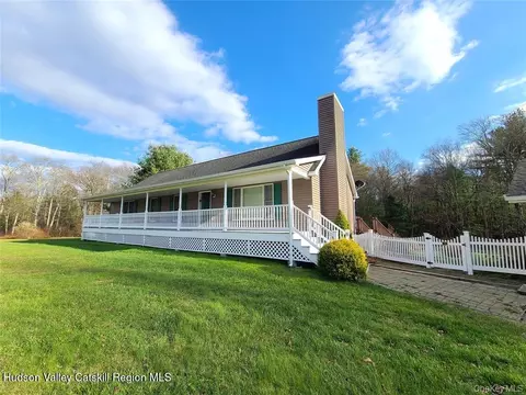 209 Jim Stephenson Rd, Jeffersonville, NY 12748
