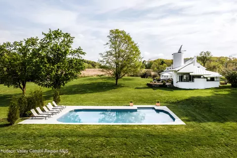 433 Rapp Rd, Valatie, NY 12184