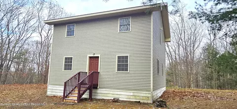 374 N Ridge Rd, Hannacroix, NY 12087