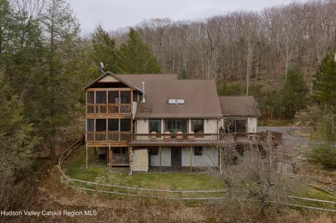 51 Barnum Rd, Windham, NY 12496