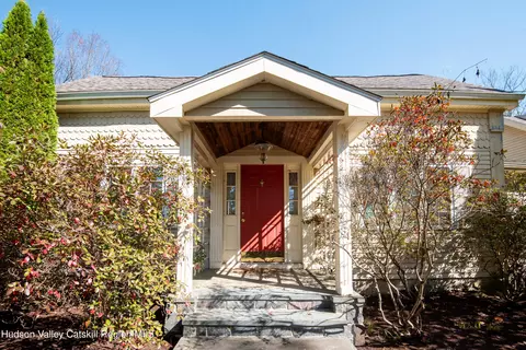 34 Bert Hager Rd, Stephentown, NY 12169