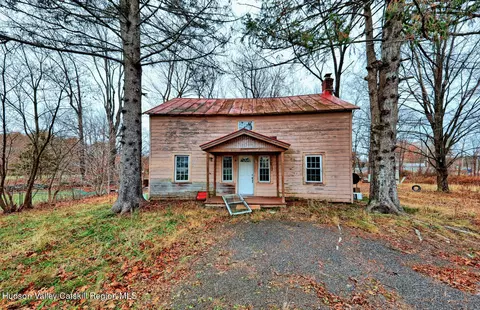 7548 Route 32, Cairo, NY 12413