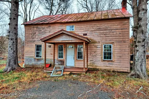 Exterior - 7548 Route 32, Cairo, NY 12413 photo 3 of 6
