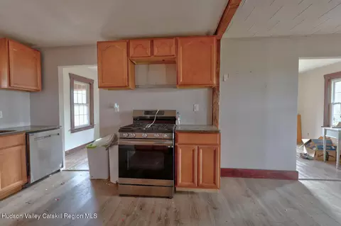 Entry Way - 7548 Route 32, Cairo, NY 12413 photo 3 of 6