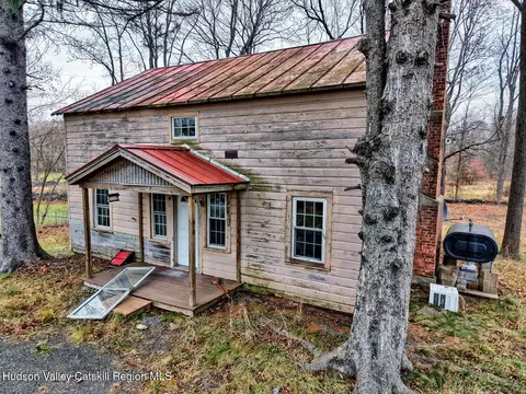 Exterior - 7548 Route 32, Cairo, NY 12413 photo 6 of 6