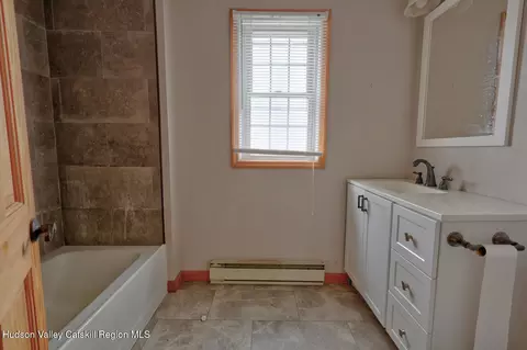Entry Way - 7548 Route 32, Cairo, NY 12413 photo 5 of 6