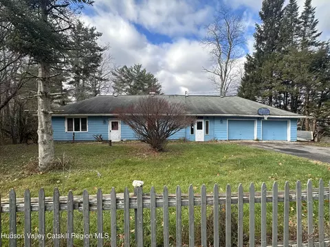 4649 Ccrt 9, New Lebanon, NY 12125