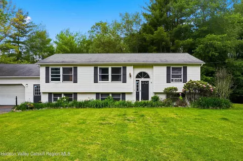 3 Rock Mountain Ests, Accord, NY 12404