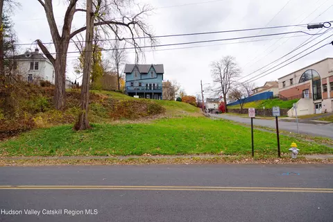 1 Abruyn St # -7, Kingston, NY 12401