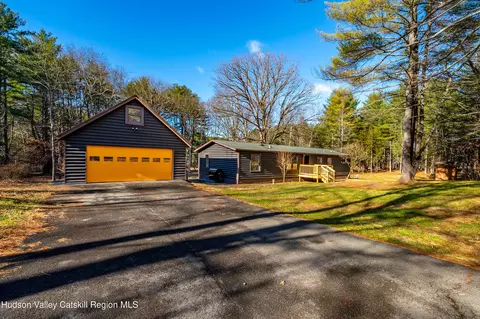 209 Circle Dr, Cairo, NY 12413 photo 4