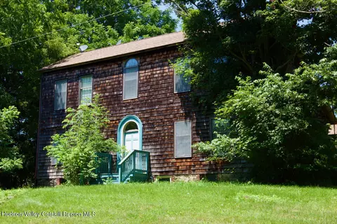 90 W End Rd, Hillsdale, NY 12529