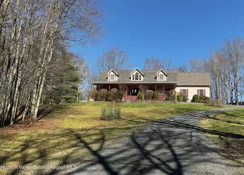 2950 New Prospect Rd, Pine Bush, NY 12566