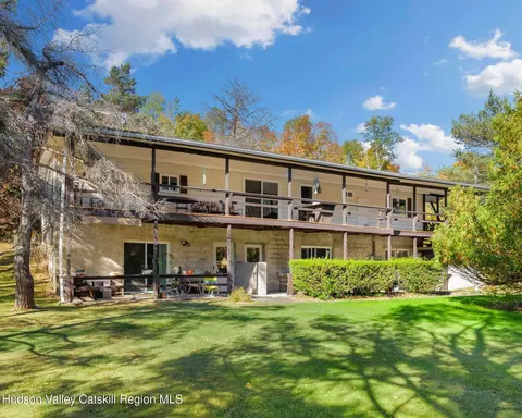 5807 Main St, Tannersville, NY 12485