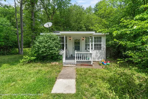 359 Lake Shore Dr, Pine Bush, NY 12566