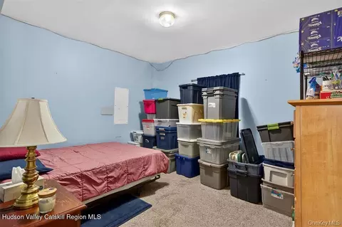 Bedroom - 15 Wright Ave, Hyde Park, NY 12538 photo 5 of 6