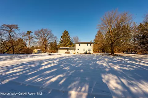 40 Balmoral Ct, Valatie, NY 12184 photo 8