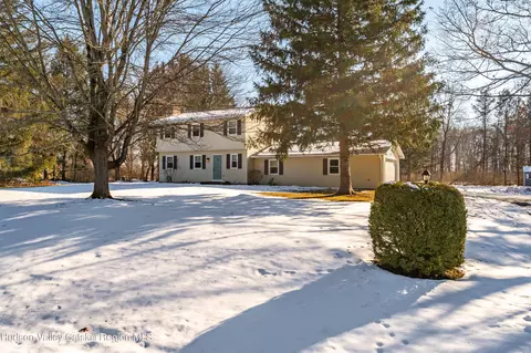 40 Balmoral Ct, Valatie, NY 12184 photo 3