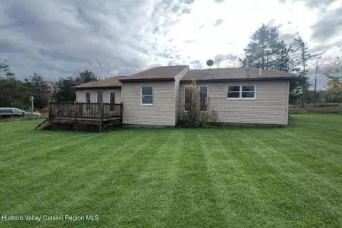 40 Sages Loop Rd, Kerhonkson, NY 12446