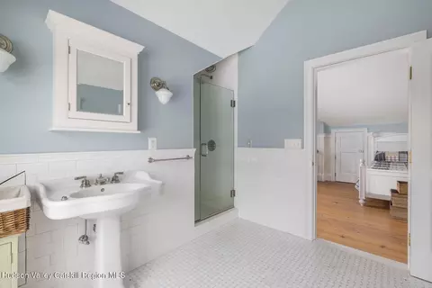 Bath - 351 N Settlement Rd, Ashland, NY 12407 photo 5 of 8