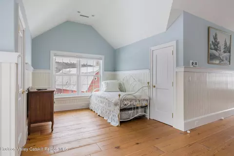 Bedroom - 351 N Settlement Rd, Ashland, NY 12407 photo 10 of 17