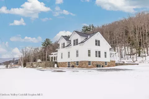 Exterior - 351 N Settlement Rd, Ashland, NY 12407 photo 3 of 15