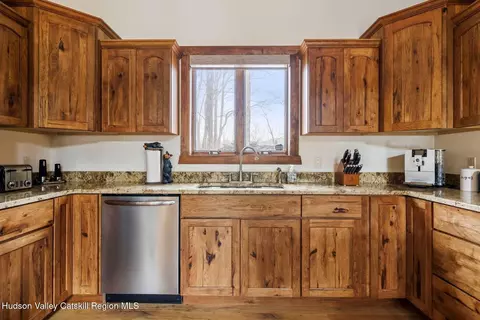 Kitchen - 78 Mitchell Hollow Rd, Windham, NY 12496 photo 2 of 5