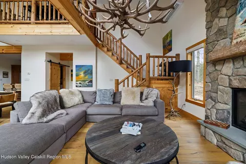 Living - 78 Mitchell Hollow Rd, Windham, NY 12496 photo 3 of 4