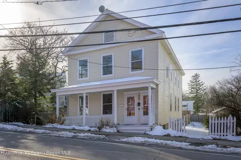 843 Union St, Hudson, NY 12534