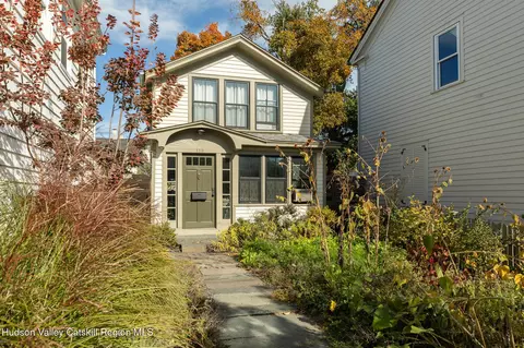 110 Clinton Ave, Kingston, NY 12401