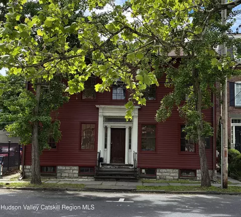 8 Pearl St, Kingston, NY 12401