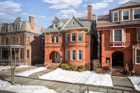 164 Grand St, Newburgh, NY 12550