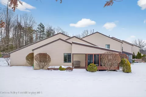 2 Pond Park Rd, Woodstock, NY 12498