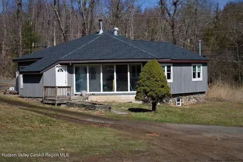 119 Baker Rd, Kerhonkson, NY 12446