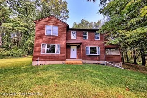 70 Horseneck Rd, Freehold, NY 12431