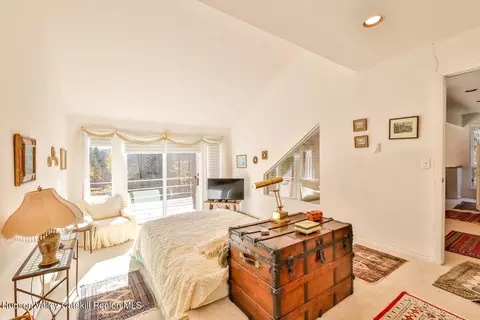 Bedroom - 91 Beaver Hill Rd, Windham, NY 12496 photo 2 of 4