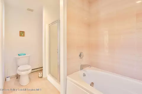 Bath - 91 Beaver Hill Rd, Windham, NY 12496 photo 2 of 4