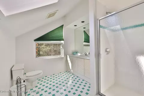 Bath - 91 Beaver Hill Rd, Windham, NY 12496 photo 4 of 4