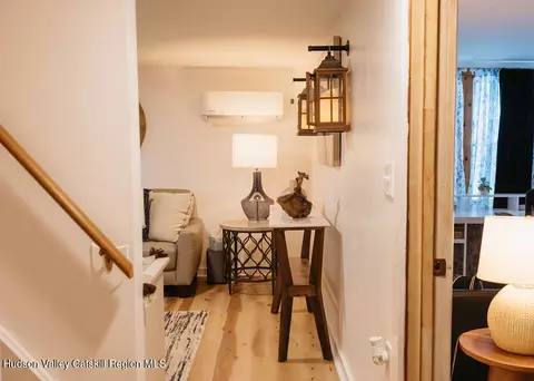 Entry Way - 1271 Route 208, Wallkill, NY 12589 photo 1 of 7