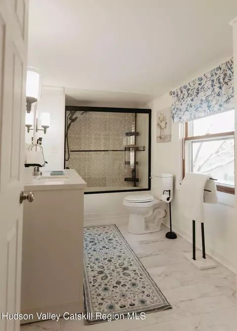 Bath - 1271 Route 208, Wallkill, NY 12589 photo 2 of 6