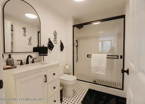 Bath - 1271 Route 208, Wallkill, NY 12589 photo 1 of 6