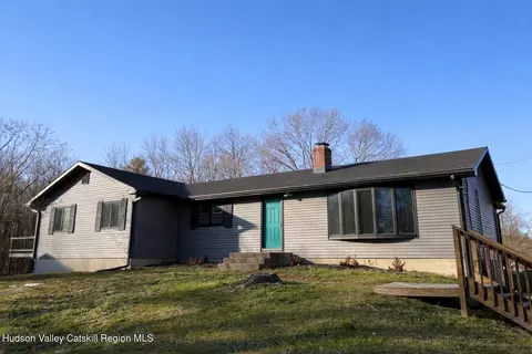51 Hay Press Rd, Craryville, NY 12521