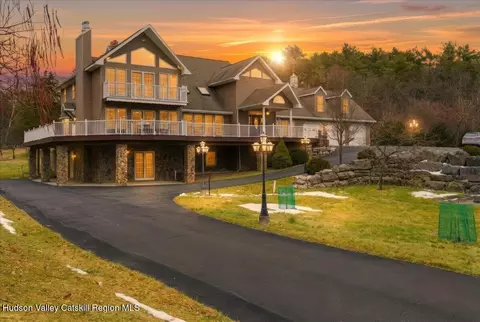 627 Green Lake Rd, Catskill, NY 12414