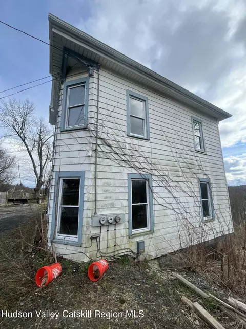 107 Jefferson Hts, Catskill, NY 12414