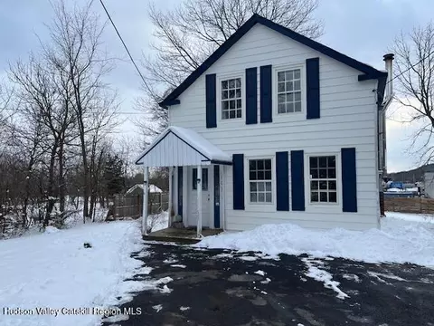 105 Cauterskill Ave, Catskill, NY 12414